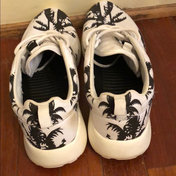 Nike Palm Tree Roshes - Picture 4 of 5